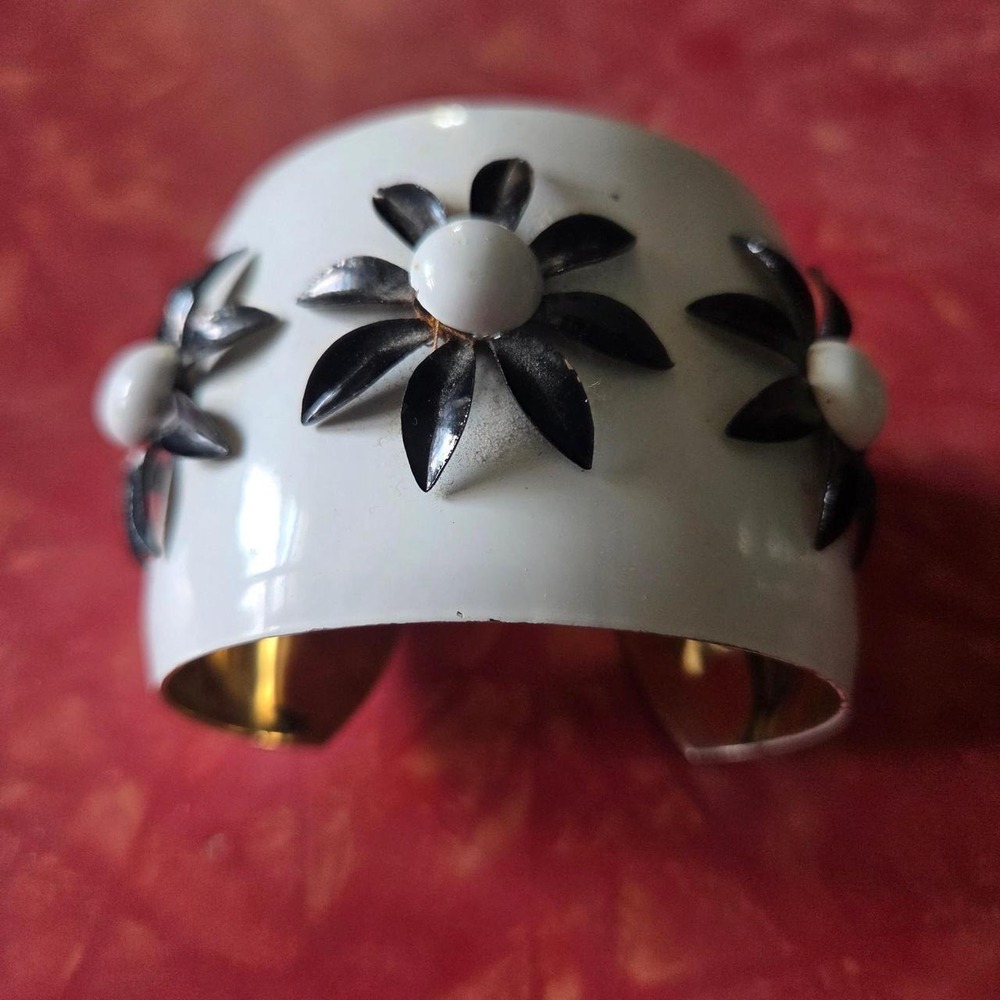 Vintage 1960s Retro Mod White Enamel Brass Cuff Bracelet Black Floral Pearl